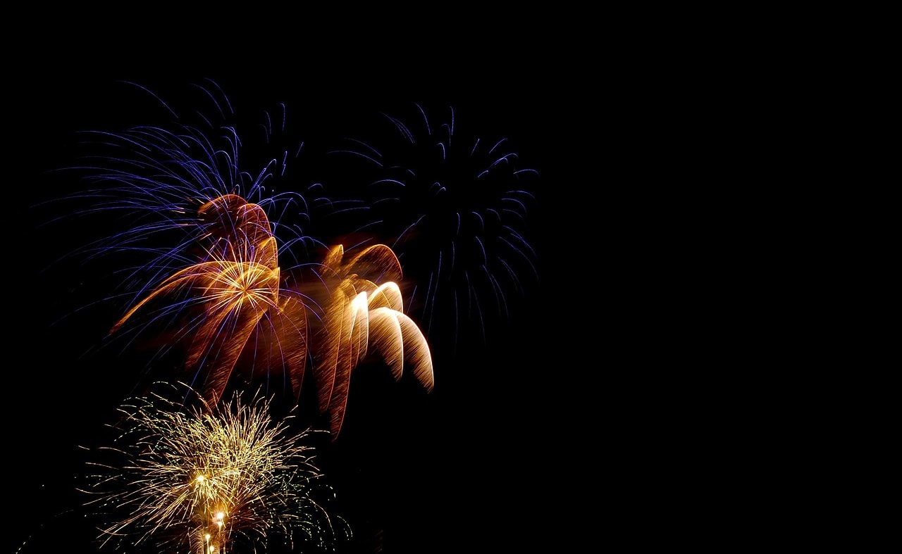 Low Bang Fireworks at Tattershall Farm image