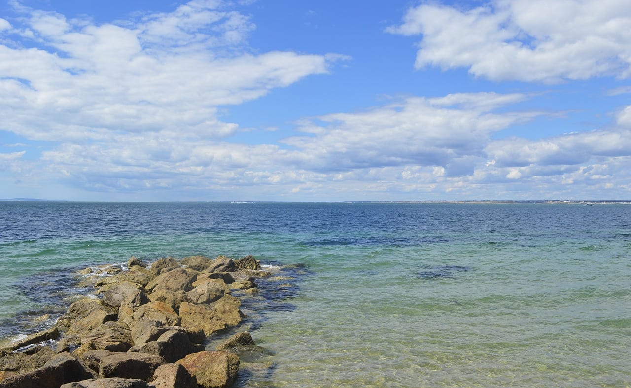 Colwell Bay, Isle of Wight image