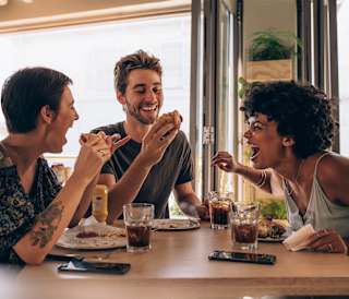 Nearby places to eat and go