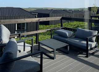 Roof Terrace Luxury Lodge image