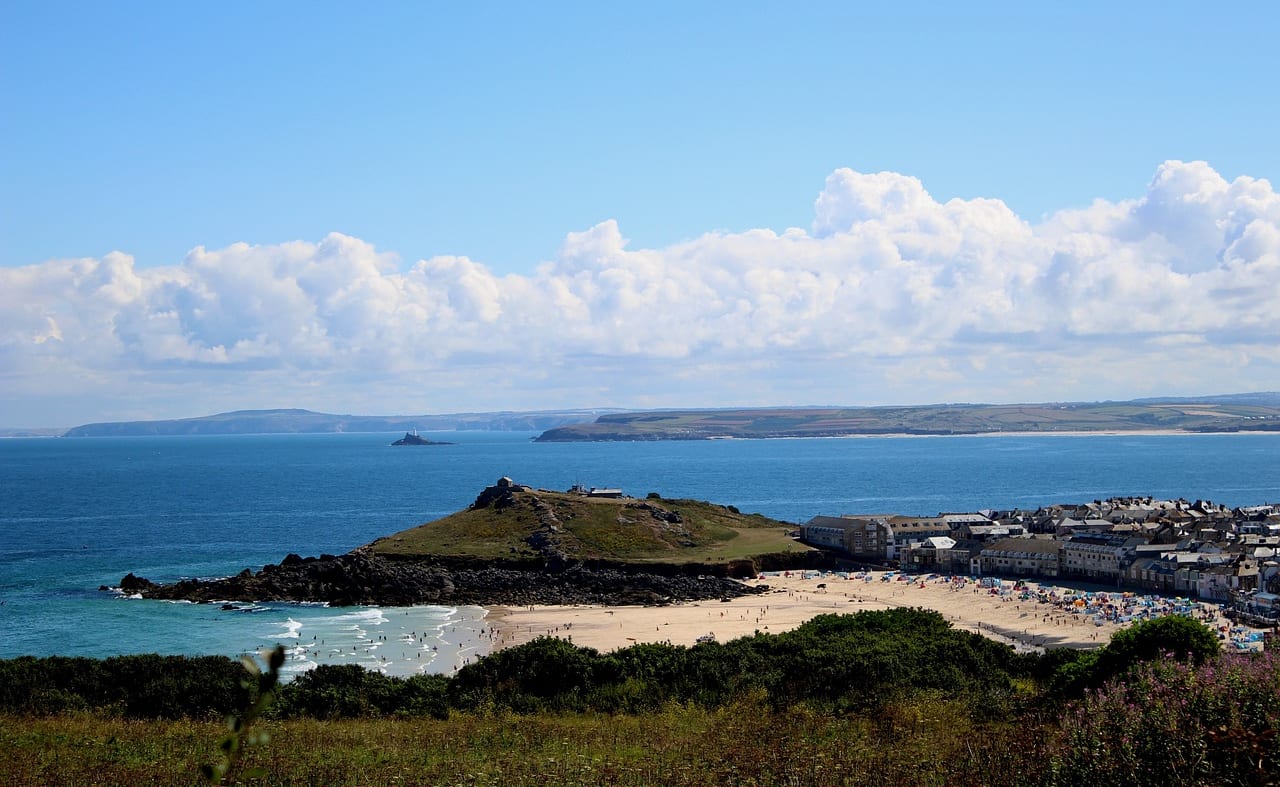 St Ives circular image