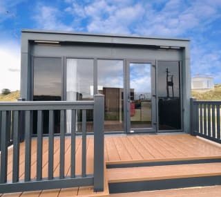 Luxury Pod image