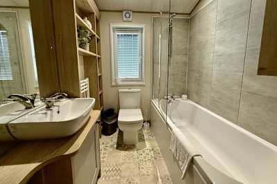 Westlake Lodge image