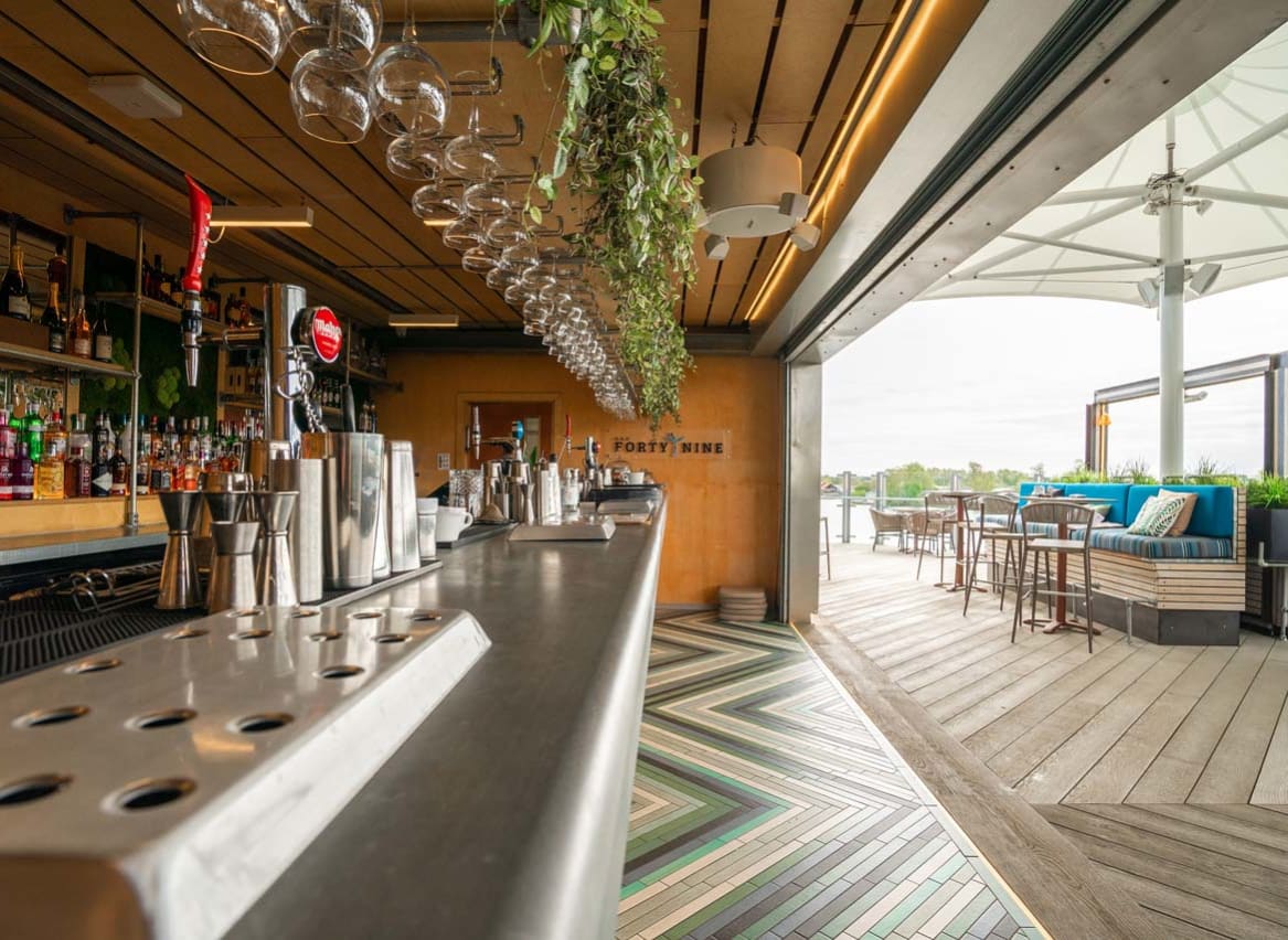 An image of the bar at Bar 49 at our lakeside paradise, Tattershall Lakes. image