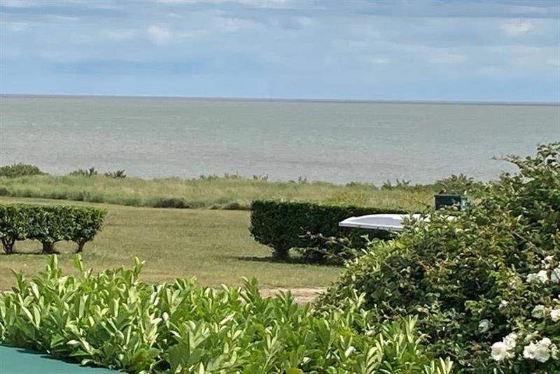 Coworth Deluxe image