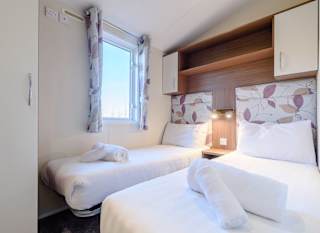 Alder Lodge image