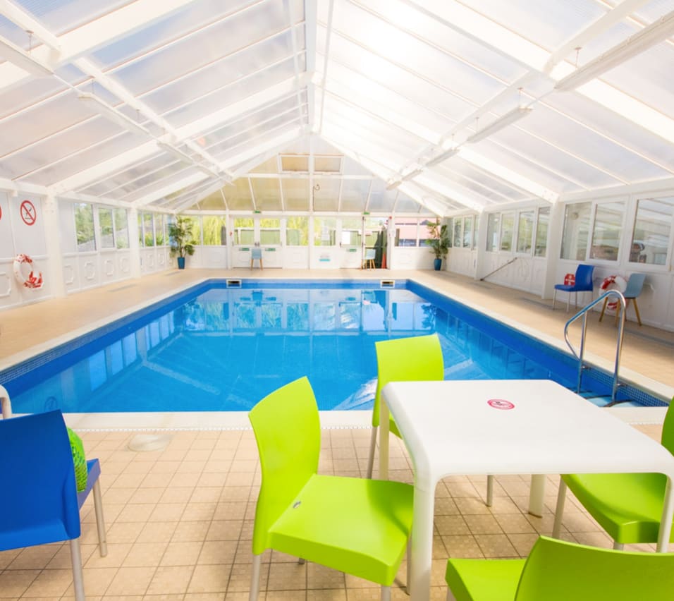 An image of the indoor swimming pool at The Lakes Rookley. image