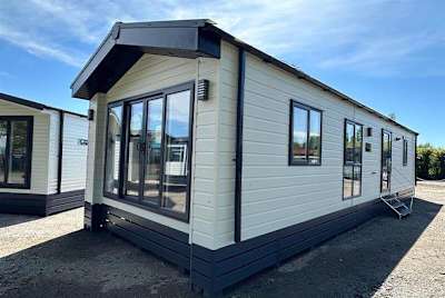 Artisan Lodge image