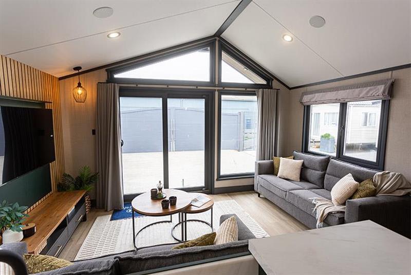 property gallery image 2