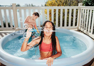 Hot tub bubbles and bubbles