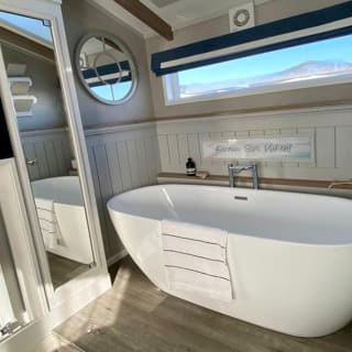 The bathroom at one of our spacious static caravans in St Ives. Book your holiday now!