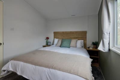 Ellerton Extra image