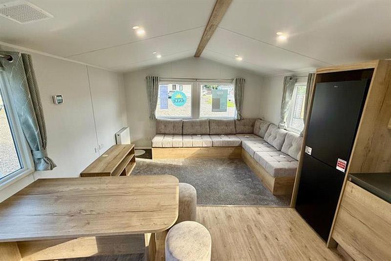 Ellerton Extra image