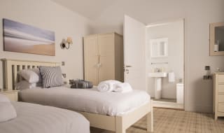 Superior Beach House Accessible image