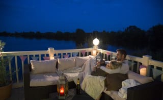 Romantic breaks image