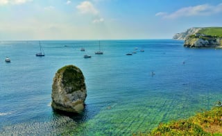 Windward sailing image