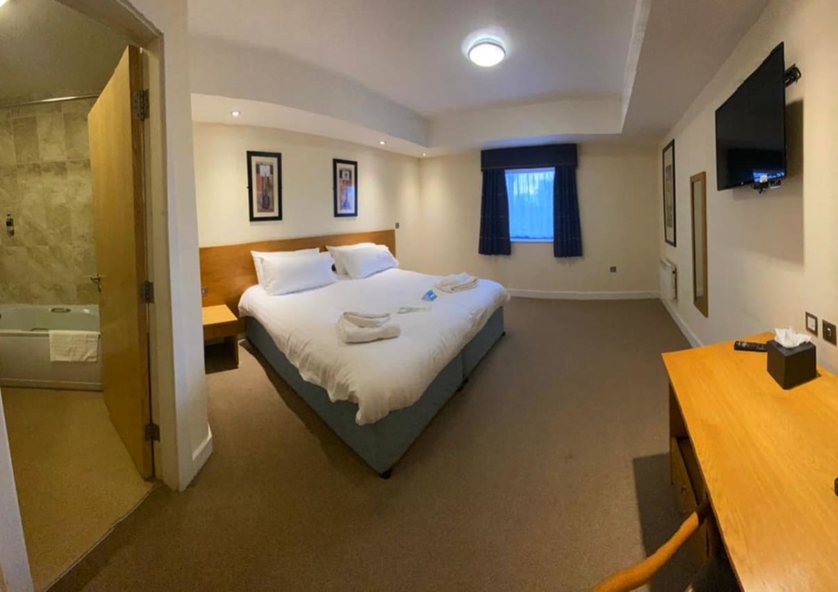Comfortable double bed