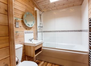 Comfort Wooden Lodge image