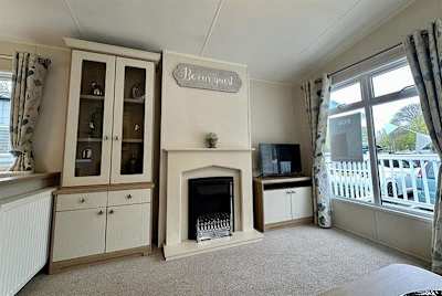 Lyndhurst image