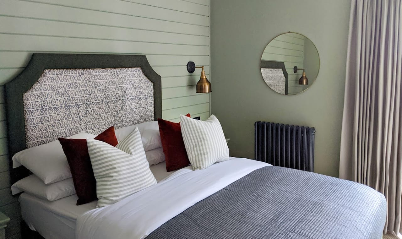 Barn Style Luxury Lodge image