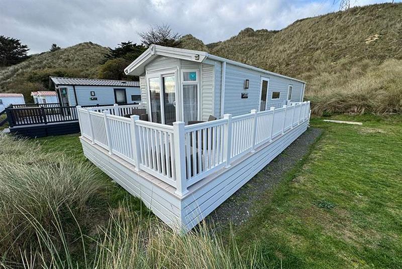 property gallery image 1