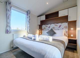 Alder Lodge image
