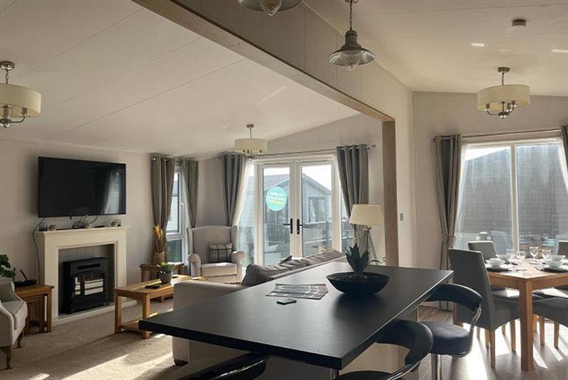 property gallery image 2