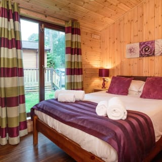 Comfortable double bed with pillows & linen included