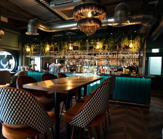 An image of our stunning gin and cocktail bar at Tattershall Lakes Country Park, Lincolnshire.