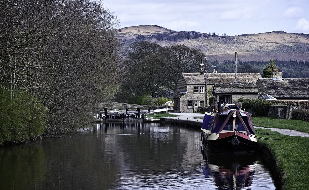 Leeds and Liverpool Canal image