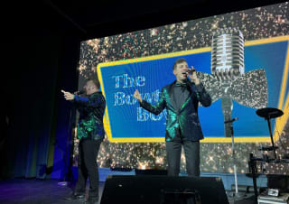 The Bowtie Boys bring the vibes!