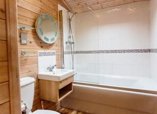 Comfort Wooden Lodge image