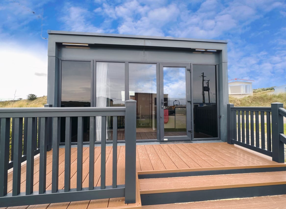 Luxury Pod image