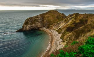Visit the popular Man O’ War Beach image