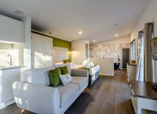 Somersby image