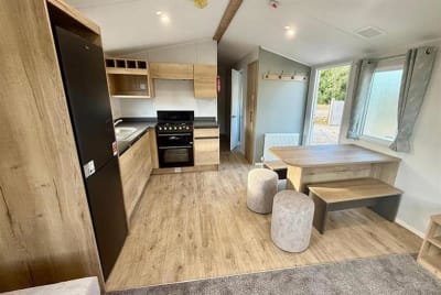 Ellerton Extra image