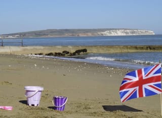 Shanklin Beach image