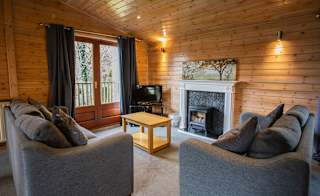 Sandy Balls - Superior Wooden Lodge image