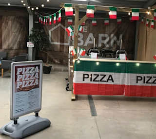 Pizza Parlour image