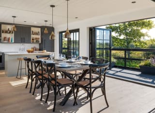 Roof Terrace Luxury Lodge image