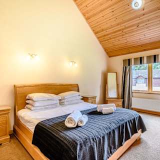 Comfortable double bed with pillows & linen included