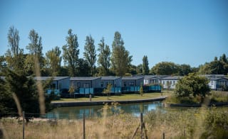 Our Mill Rythe accommodation near the harbour in Hampshire. image