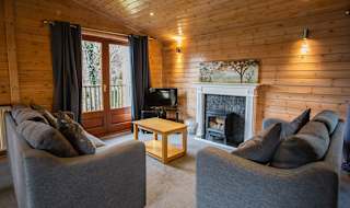 Superior Wooden Lodge image