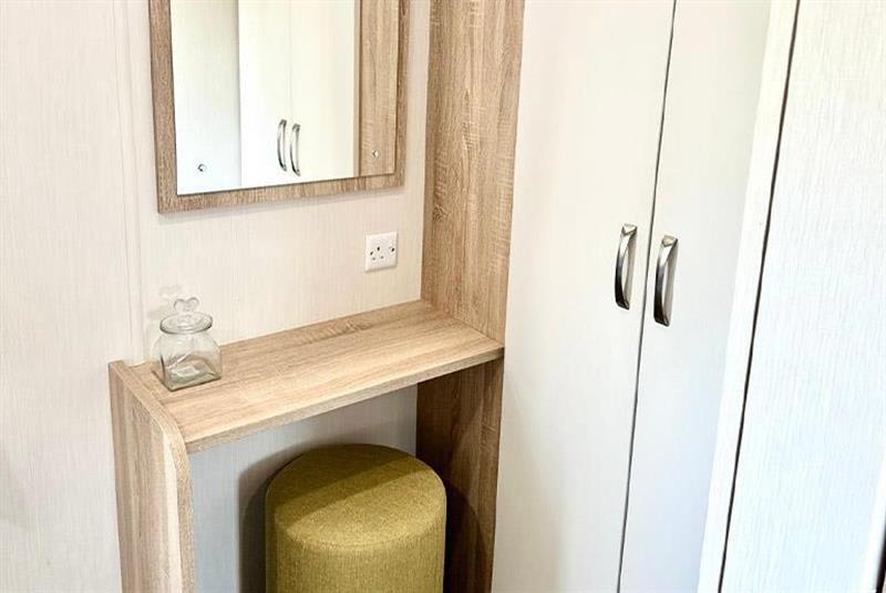 property gallery image 6