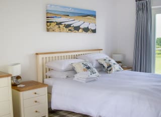 Luxury Cottage image