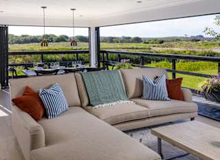 Roof Terrace Luxury Lodge image