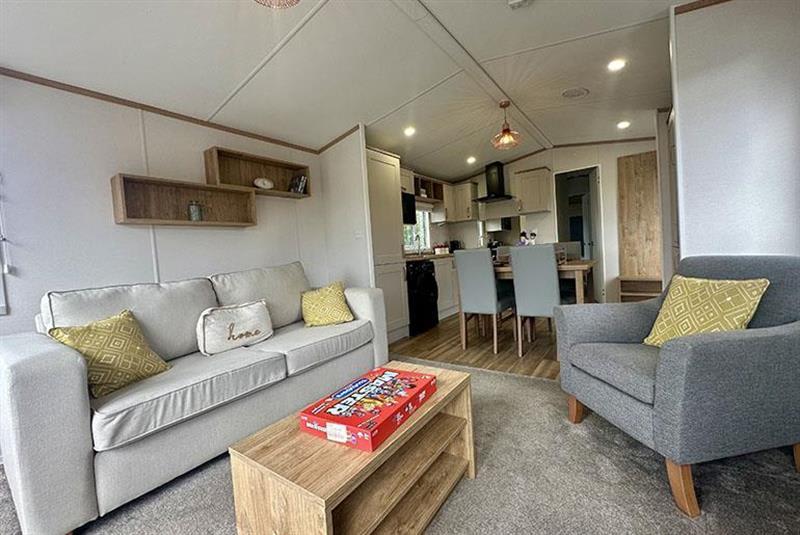 property gallery image 1