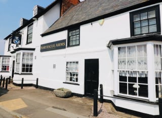 Fortescue Arms image
