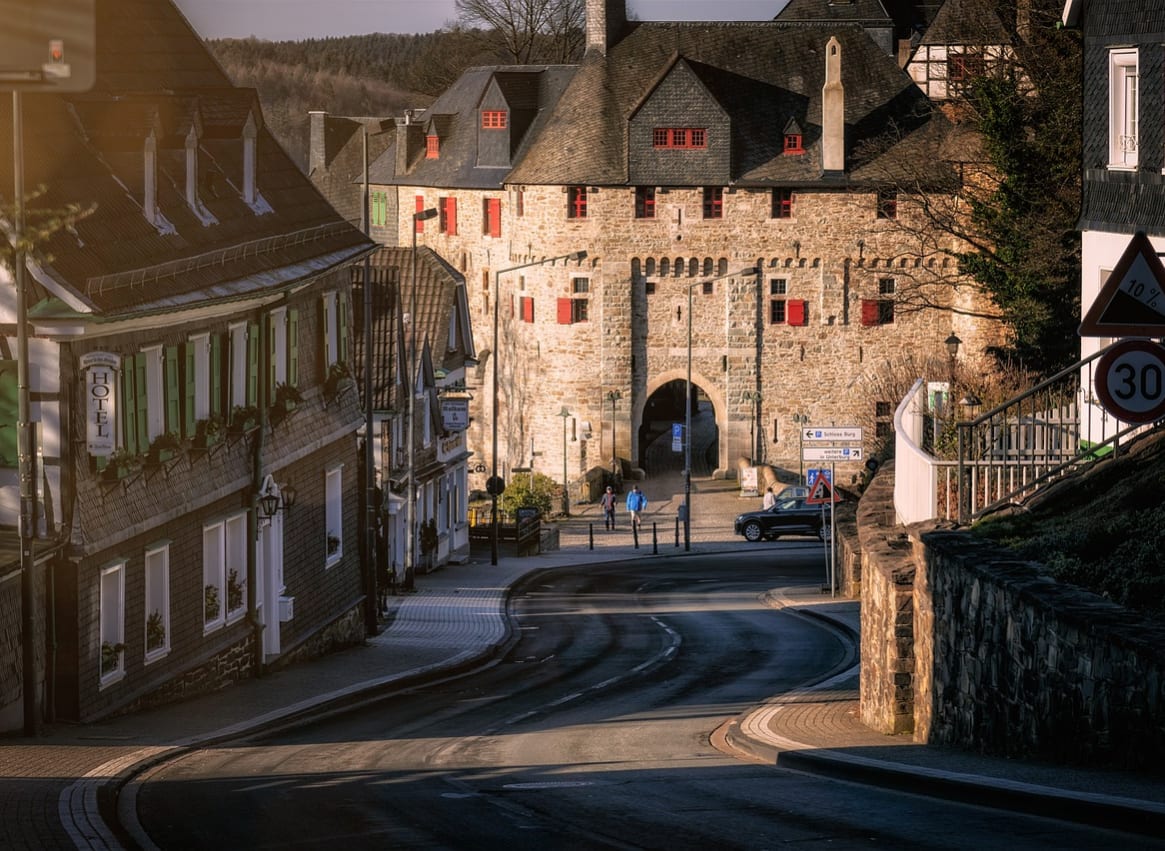 Lyndhurst image