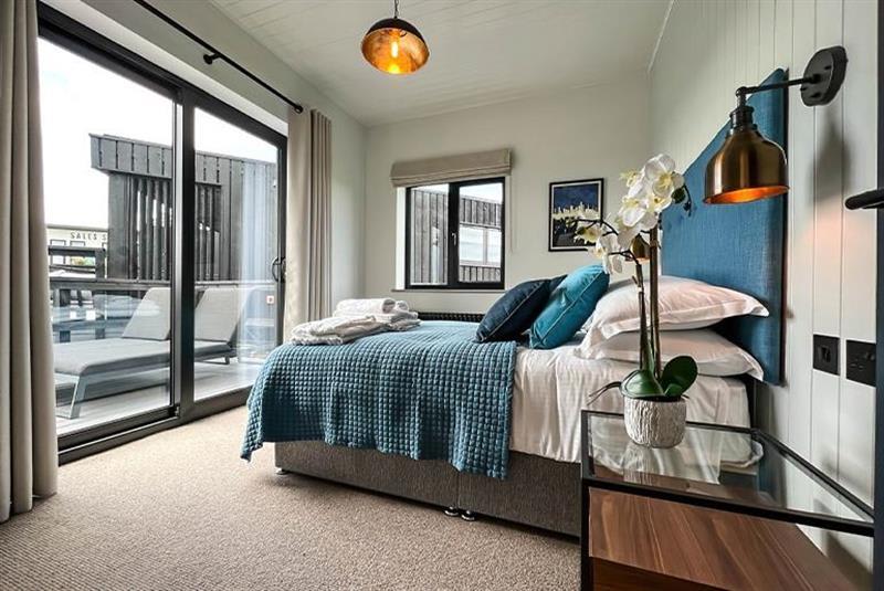 4 Bed Rooftop Lodge image